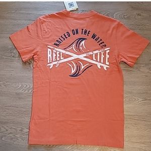 Men's Short Sleeved T-Shirt Size Small Reel Life